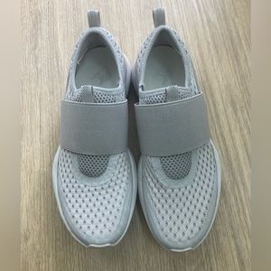 Sorel Slip on Sneakers 7